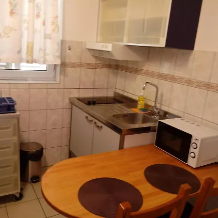 Nemira Beach Apartments Omis Exterior photo