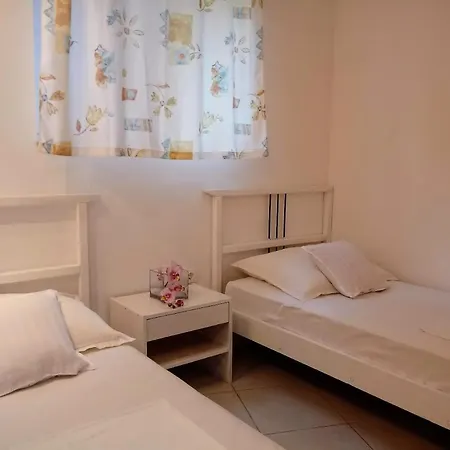 Nemira Beach Apartments Omis Exterior photo