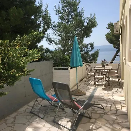 Nemira Beach Apartments Omis Exterior photo