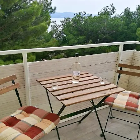 Nemira Beach Apartments Omis Exterior photo