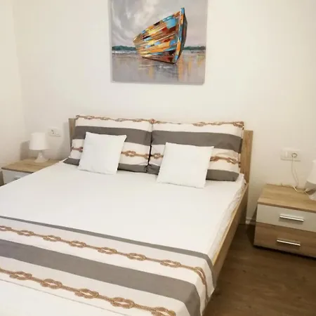 Nemira Beach Apartments Omis Exterior photo