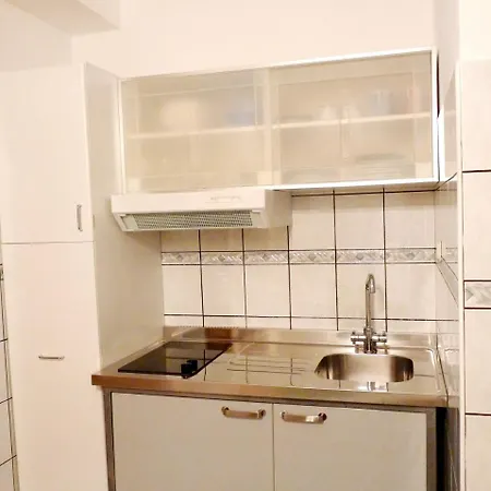 Nemira Beach Apartments Omis Exterior photo