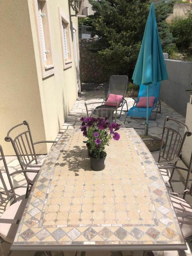 Nemira Apartment
